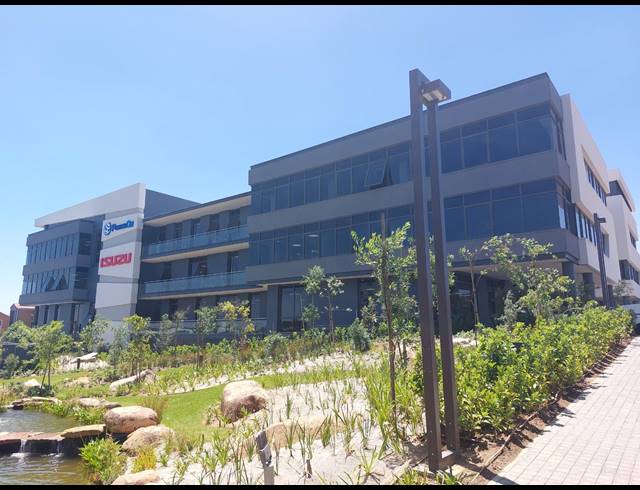 672M² OFFICE TO LET IN VORNA VALLEY